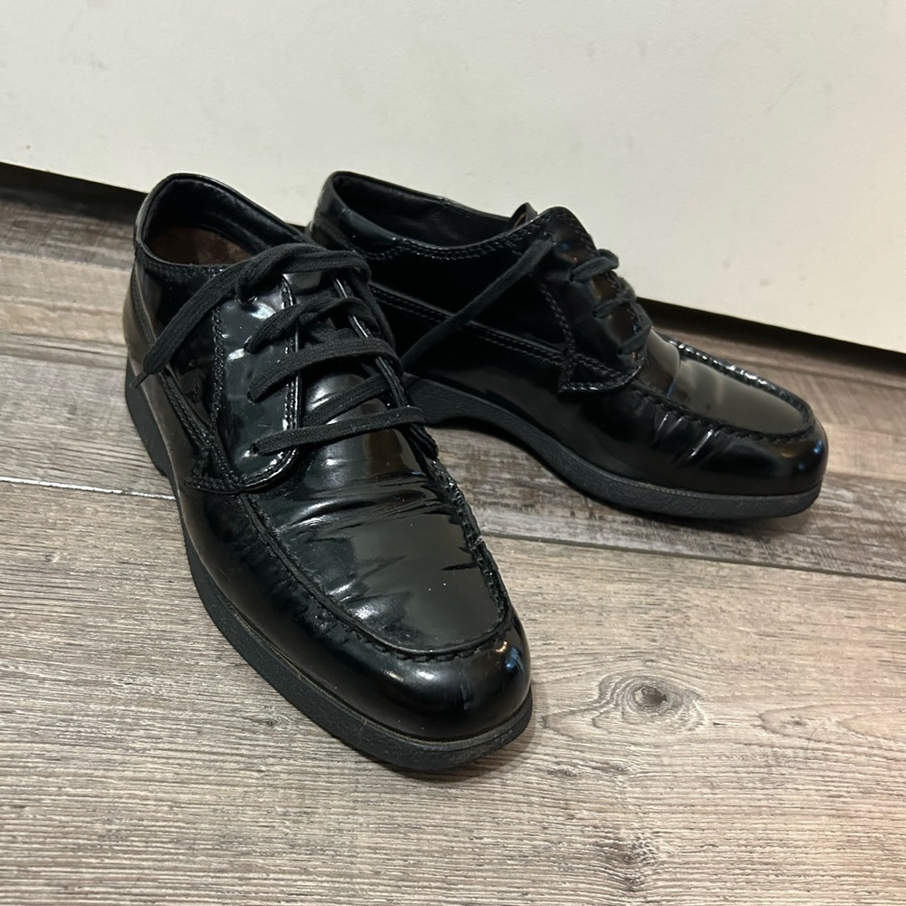 Vintage 90’s Dark Academia Tod’s Patent Leather Oxford  Loafers Mary Jane
